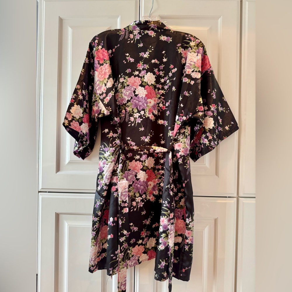 Women’s Robe // Dressing Robe // Bridesmaid Robe - Picture 2 of 4